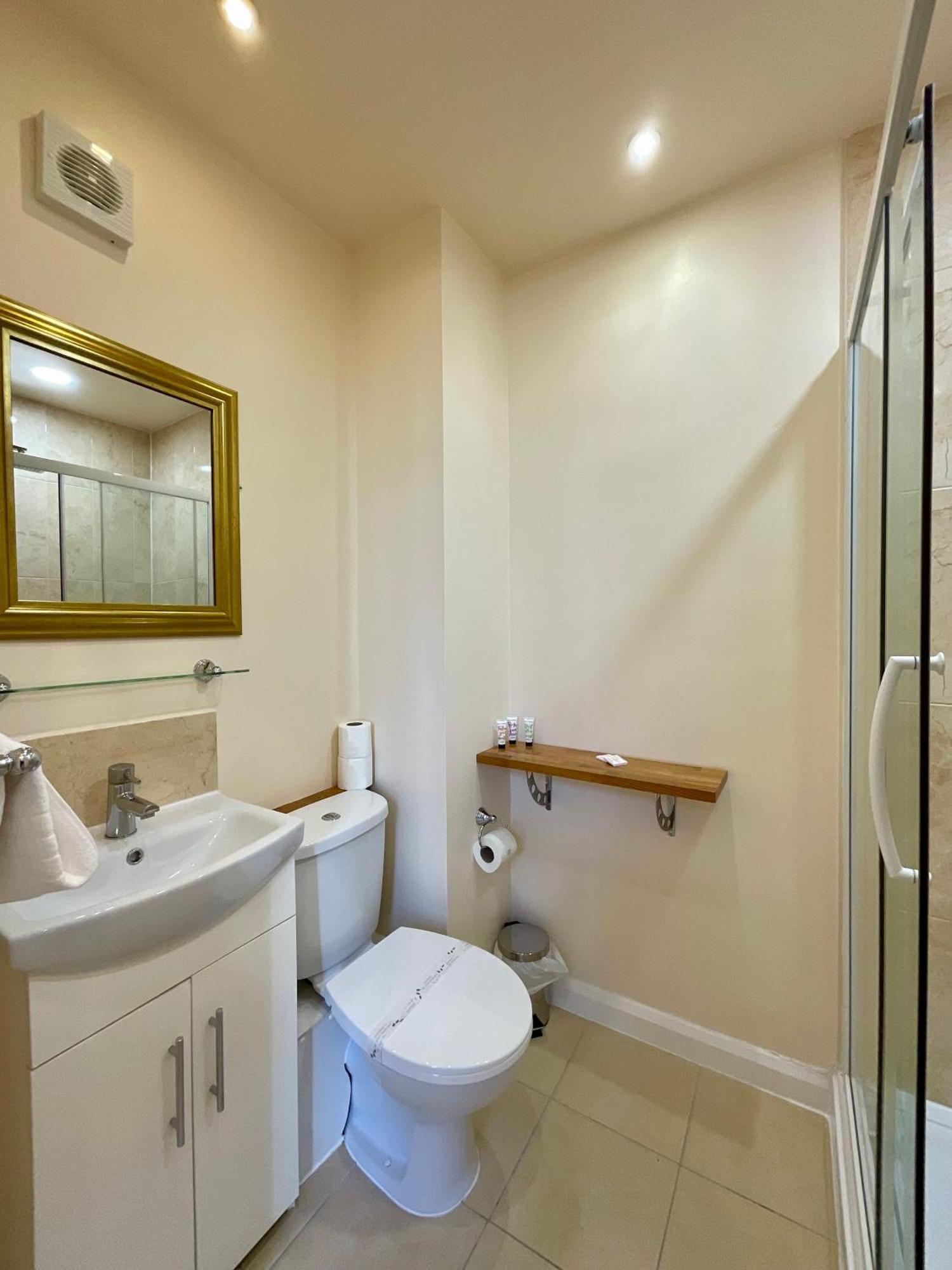 Vernon Guesthouse Eastbourne Zewnętrze zdjęcie